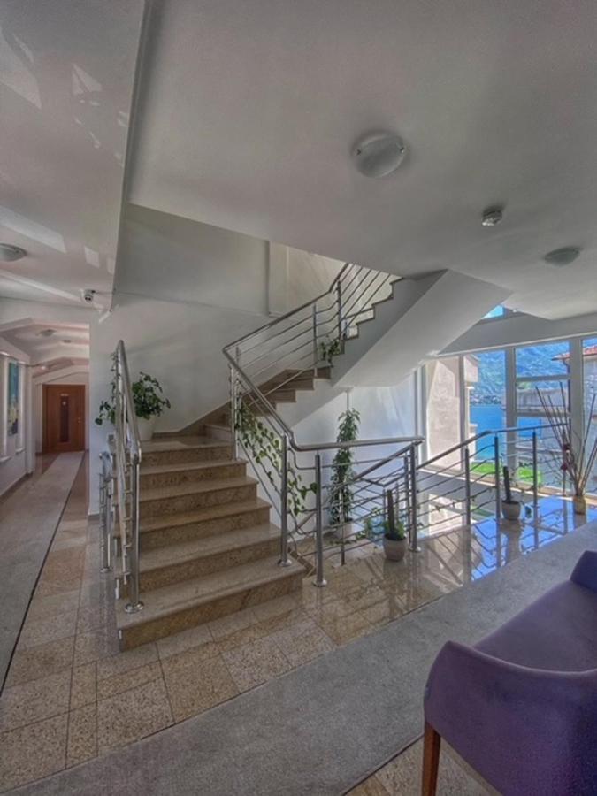 Montebay Perla Hotel Prcanj