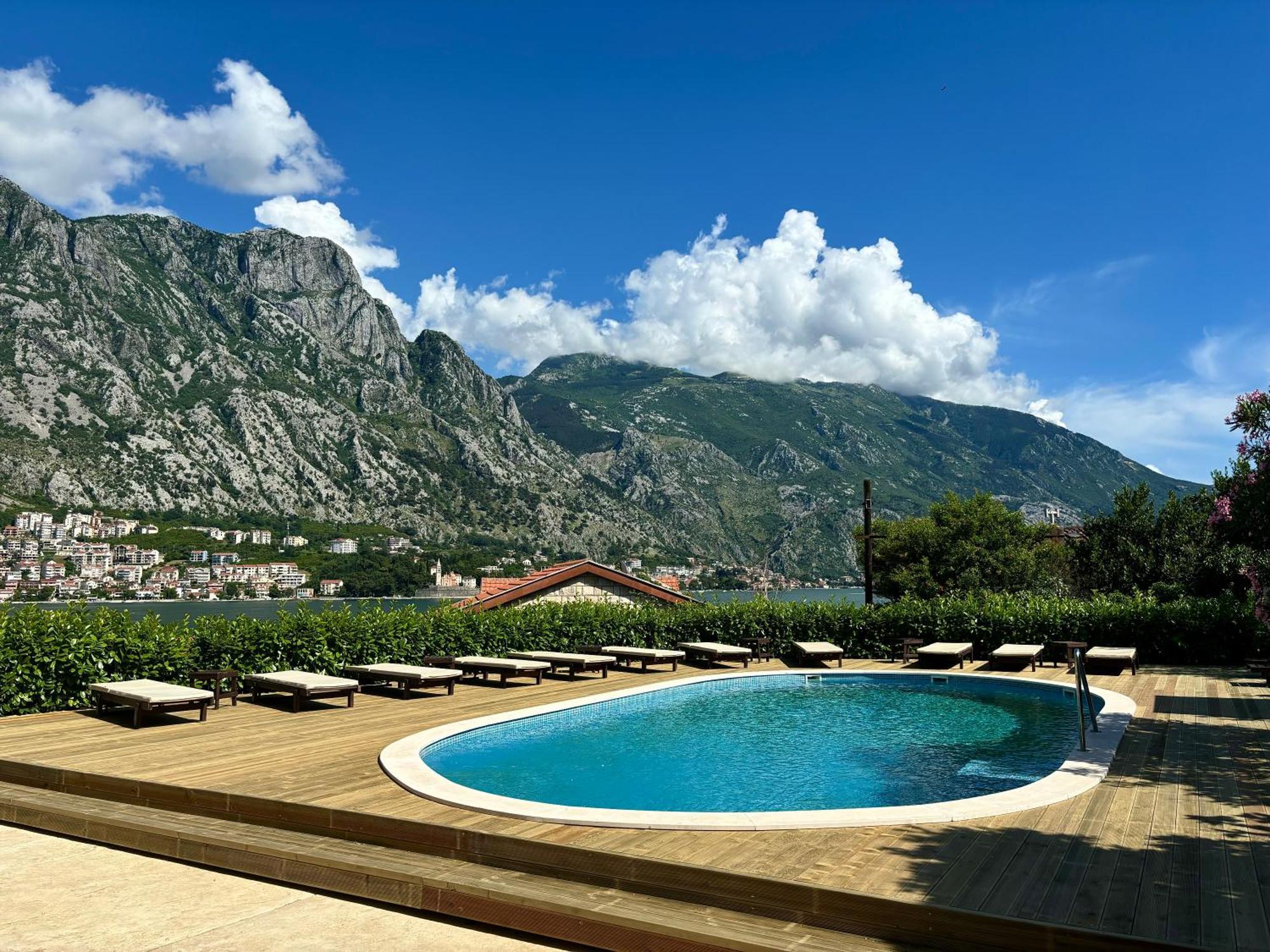 Hotel Montebay Perla Prcanj